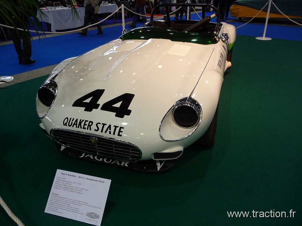2011_epoquauto (130).jpg - 05/11/2011 - 69000 LYON - EPOQU'AUTO - 33ème Salon International Autos & Motos Anciennes - JAGUAR Type E - ROADSTER - série 3, championne SCCA - 1974